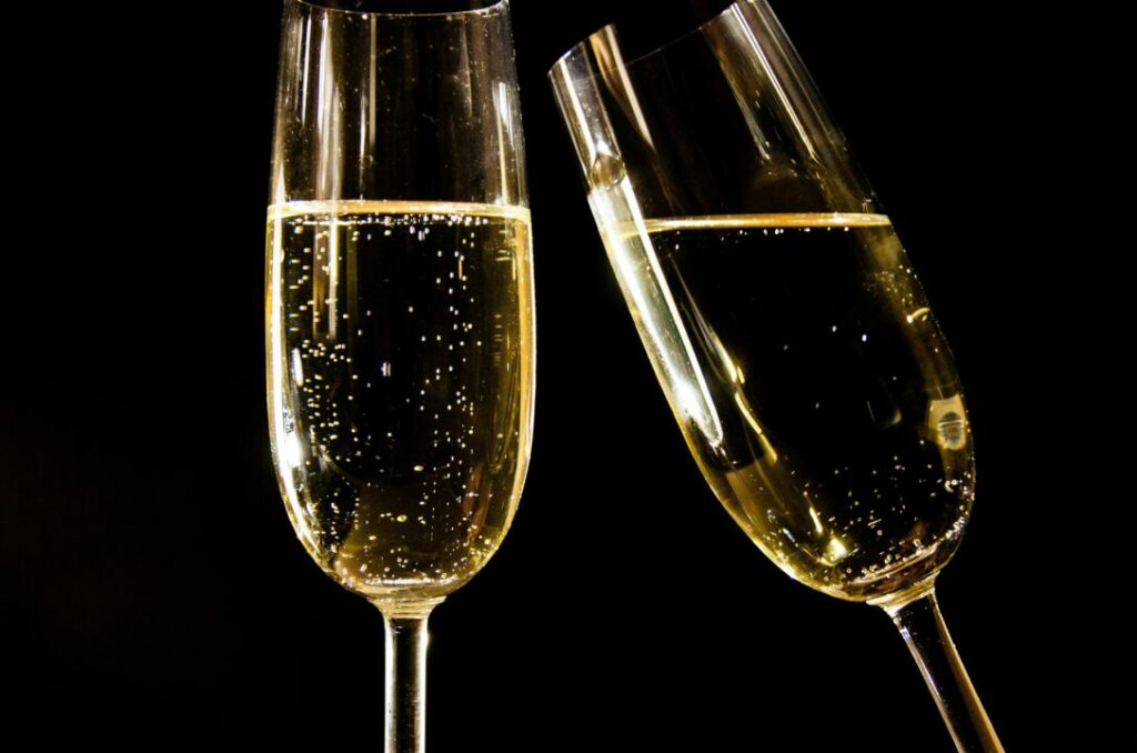 WHITE, SPARKLING AND ROSÉ WINE TASTING 2 wine tasting